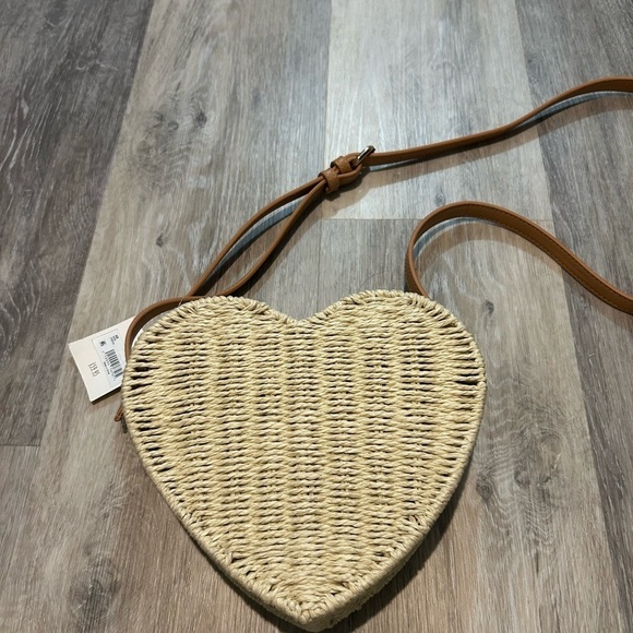 NWT Altar'd State Tan and Cream Woven Crossbody Bag - Picture 2 of 5